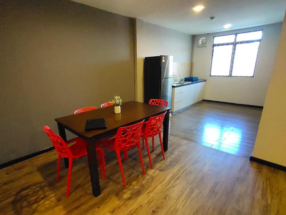 3-Plus Hotel Κότα Κιναμπαλού
