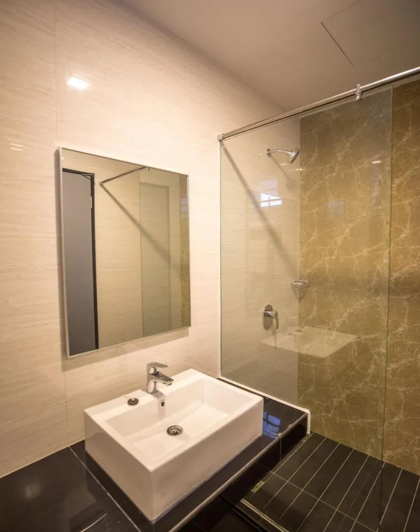 3-Plus Hotel Kota Kinabalu